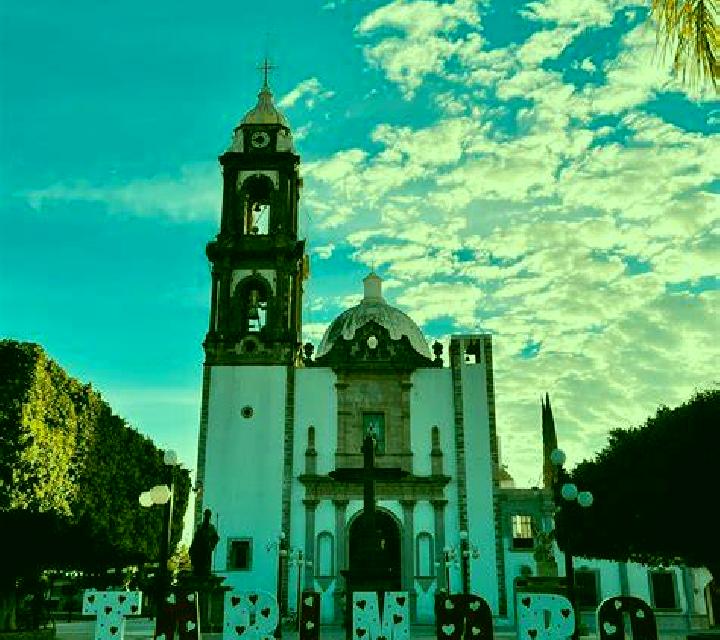 Mía, 25, acompañante castaña de ojos marrones y etnia europea basada en Rengo. Ofrece Griego (anal), Acompañante de viaje, Beso francés profundo, Masaje erót...