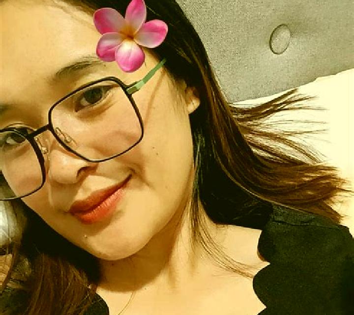 Manuela, 30, acompañante rubia platino de ojos azules y etnia caucásica basada en Nadbai. Ofrece Fetiche, Tantra, Cita de cena, Noche completa, Parejas. Disp...