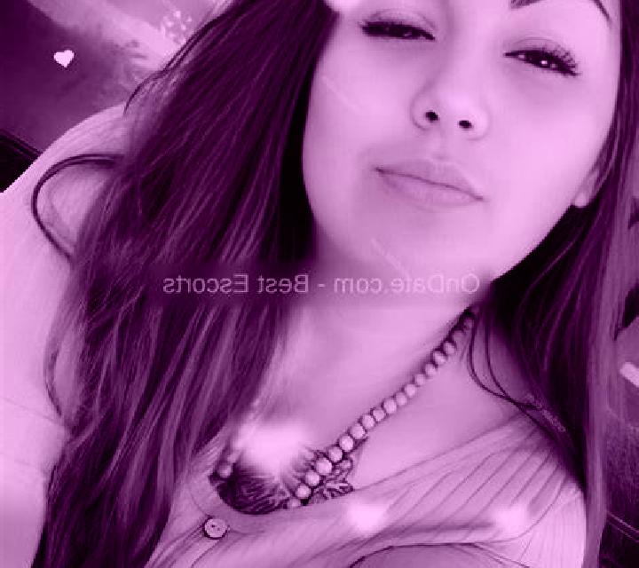 Manuela, 35, acompañante rubia de ojos azules y etnia europea basada en Buhodle. Ofrece GFE (Experiencia de novia), Griego (anal), Hasta el final (CIM), Beso...