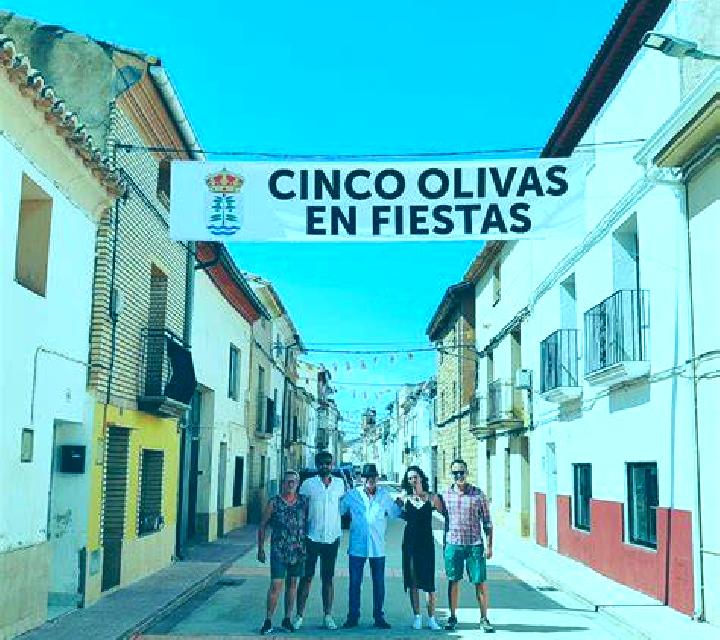 María, 26, acompañante castaño claro de ojos verdes y etnia mezcla basada en Kulmbach. Ofrece Francés natural, Acompañante de viaje, Hasta el final (CIM), Gr...