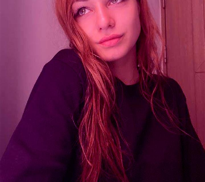 María, 26, acompañante rubia platino de ojos marrones y etnia eslava basada en Choyr. Ofrece Cita de cena, Chica de fiesta, Masaje, Tantra, Parejas. Disponib...