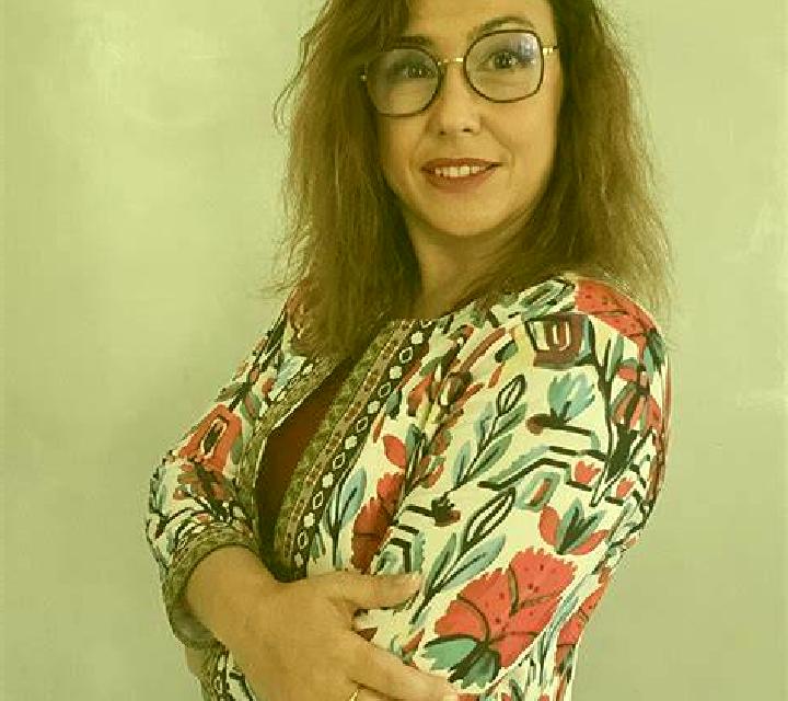 Mariana, 34, acompañante rubia platino de ojos avellana y etnia latina basada en Rangah. Ofrece Tantra, Juego de roles, Noche completa. Disponible en domicil...