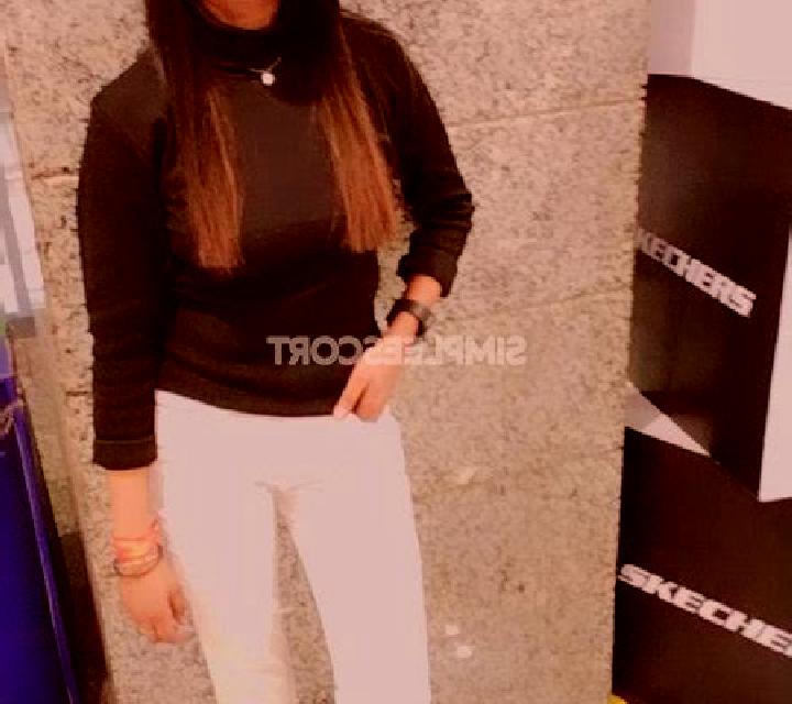 Natalia, 39, acompañante castaña de ojos marrones y etnia caribeña basada en Bribir. Ofrece Juego de roles, Masaje de próstata, Fetiche, Tríos / dúos, Francé...