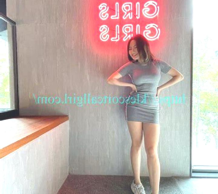 Noa, 34, acompañante rubia platino de ojos marrones y etnia asiática basada en Dunmore. Ofrece Griego (anal), Masaje erótico, Masaje de próstata. Disponible ...
