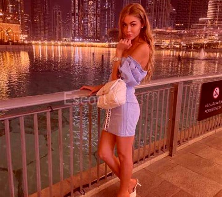 Noelia, 23, acompañante castaña de ojos azules y etnia latina basada en Melfi. Ofrece Tantra, Striptease, Masaje de próstata, Parejas. Disponible en domicili...