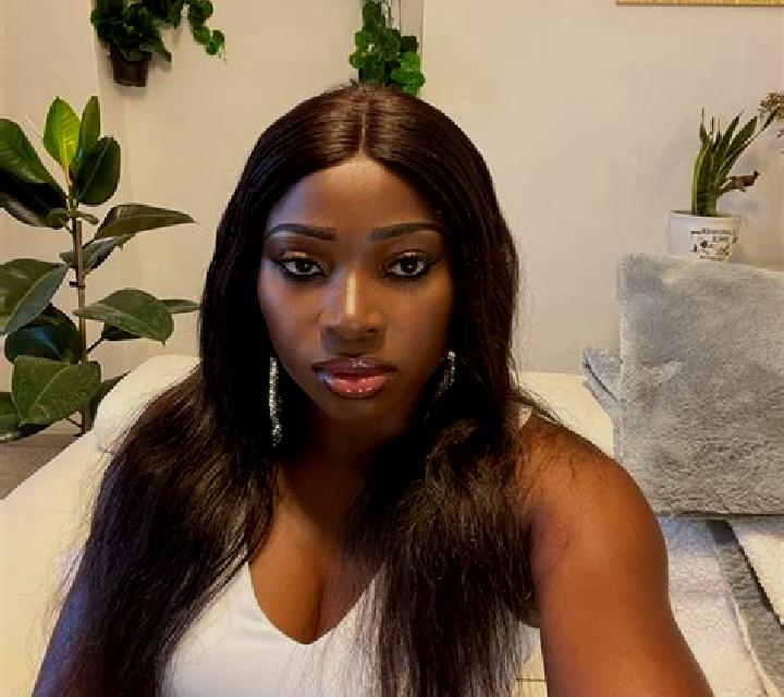 Nora, 20, acompañante pelirroja de ojos marrones y etnia mezcla basada en Dabachang. Ofrece Masaje de próstata, Dominación, Masaje erótico. Disponible en dom...