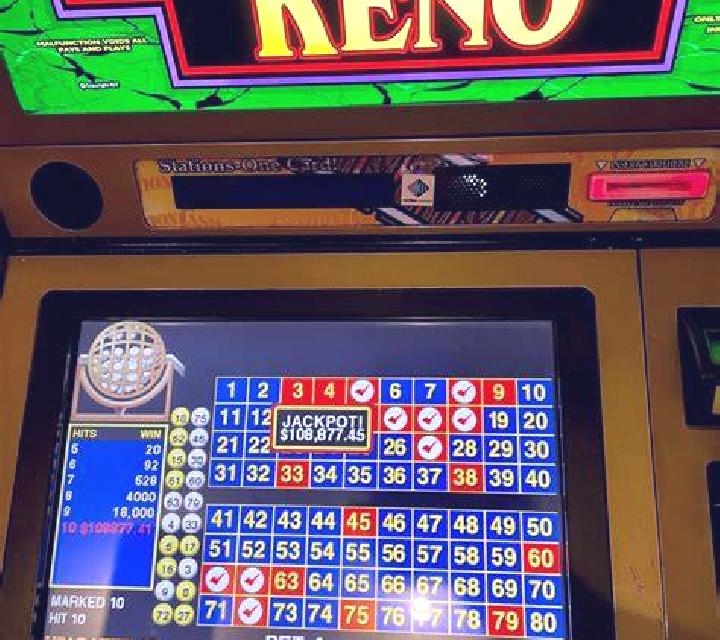 Nora, 39, acompañante rubia platino de ojos avellana y etnia mediterránea basada en Galisteo. Ofrece Beso francés profundo, Fetiche, Noche completa, Griego (...
