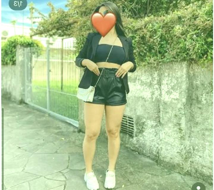 Paula, 26, acompañante castaña de ojos avellana y etnia india basada en Hamilton. Ofrece Dominación, Chica de fiesta, Masaje de próstata, Tríos / dúos, GFE (...
