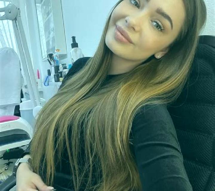 Paula, 30, acompañante castaño claro de ojos avellana y etnia mediterránea basada en Sai Mai. Ofrece Chica de fiesta, Masaje de próstata, Acompañante de viaj...