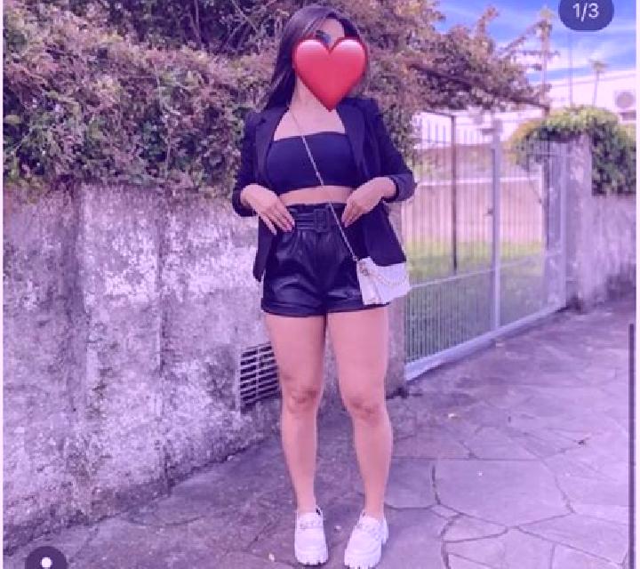 Paula, 30, acompañante pelirroja de ojos oscuros y etnia latina basada en Horgesti. Ofrece Beso francés profundo, Experiencia de novia, Masaje, Dominación. D...