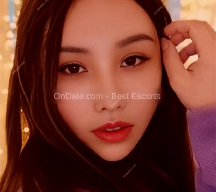 Rosa, 24, acompañante castaño claro de ojos oscuros y etnia caucásica basada en Ballabeg. Ofrece GFE (Experiencia de novia), Acompañante de viaje, Cita de ce...