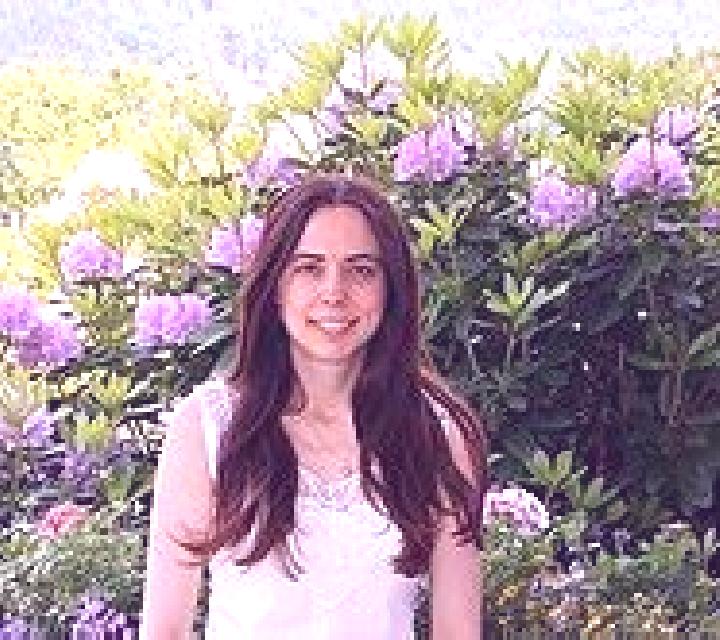 Salma, 24, acompañante castaña de ojos avellana y etnia caribeña basada en Cilacap. Ofrece Parejas, Dominación, Hasta el final (CIM). Disponible en domicilio...