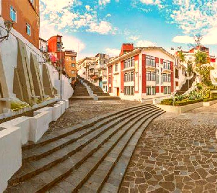 Salma, 29, acompañante rubia de ojos grises y etnia mediterránea basada en Gromnik. Ofrece Chica de fiesta, Cita de cena. Disponible en domicilio y visita, c...