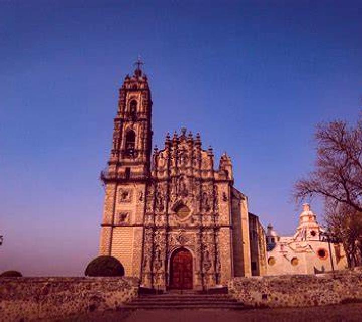 Sara, 37, acompañante morena de ojos grises y etnia europea basada en Phu Kradueng. Ofrece Griego (anal), Chica de fiesta, Hasta el final (CIM), Francés natu...