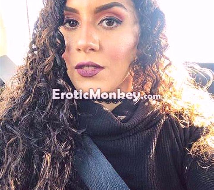 Sofía, 25, acompañante negra de ojos oscuros y etnia caribeña basada en Le Robert. Ofrece Acompañante de viaje, Beso francés profundo, Fetiche, Dominación. D...
