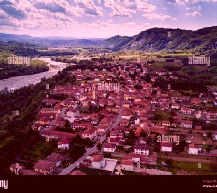 Valentina, 36, acompañante rubia de ojos oscuros y etnia latina basada en Liberec. Ofrece Beso francés profundo, Acompañante de viaje, 69, Chica de fiesta. D...