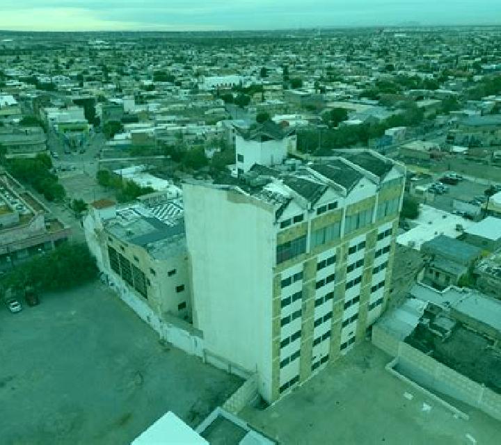 Valeria, 37, acompañante morena de ojos marrones y etnia mezcla basada en Tibi. Ofrece Acompañante de viaje, Noche completa, Juego de roles. Disponible en do...