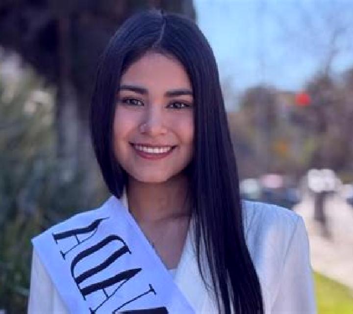 Vega, 29, acompañante morena de ojos oscuros y etnia negra basada en Kellerberrin. Ofrece 69, BDSM, Parejas, GFE (Experiencia de novia), Hasta el final (CIM)...